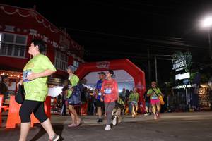 BIB: 100
                            <button type="button" onclick="openModal(26261531)" class="btn btn-primary btn-sm float-right btn-popup" data-toggle="modal" data-target=".modal-high-quality">
                        <i class="fas fa-shopping-cart"></i> Add to Cart
                    </button>
                                            <button type="button" onclick="isThisMe(26261531, true)" class="btn btn-success btn-sm float-right btn-popup btn-isme hidden" data-toggle="tooltip" data-placement="bottom" title="นี่คือรูปของคุณใช่ไหม คลิกที่นี่เพื่อเอาเข้าอัลบั้ม">
                        <i class="fas fa-plus"></i> Add to album
                    </button>
                    <button type="button" onclick="isThisMe(26261531, false)" class="btn btn-warning btn-sm float-right btn-popup btn-isnotme hidden">
                        <i class="fas fa-ban"></i> Remove from album
                    </button>